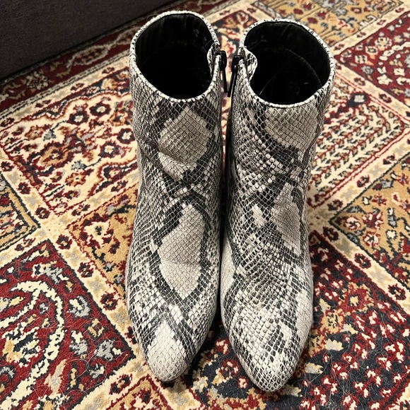 Bamboo Booties - Picture 2 of 5